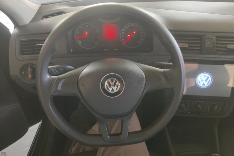 Used Volkswagen Santana 2016 1.4L Manual Fashion Edition Steering Wheel