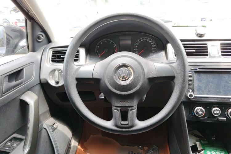 Used Volkswagen Santana 2016 1.6L Manual Fashion Edition Steering Wheel