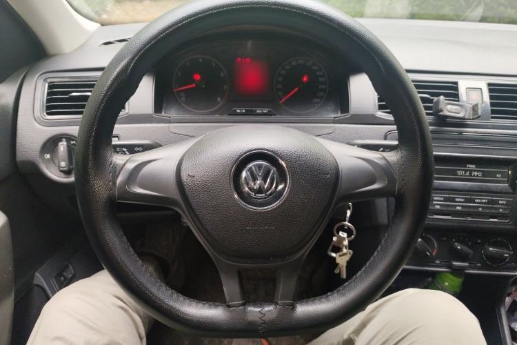 Used Volkswagen Santana 2016 1.6L Manual Fashion Edition Steering Wheel