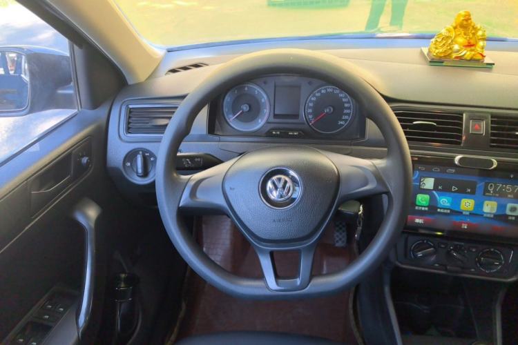 Used Volkswagen Santana 2016 1.6L Manual Fashion Edition Steering Wheel