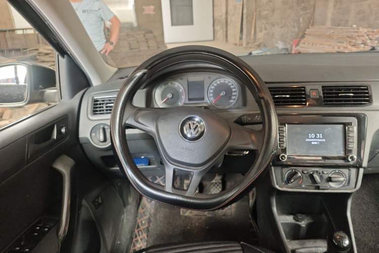 Used Volkswagen Santana 2016 1.6L Manual Fashion Edition Steering Wheel
