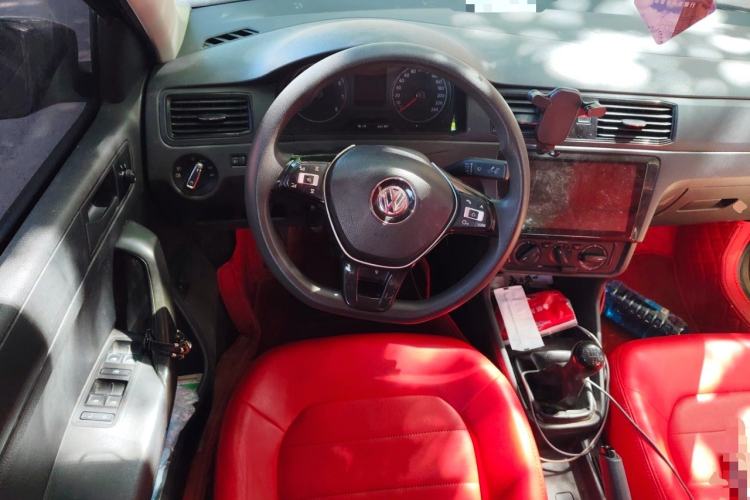Used Volkswagen Santana 2016 1.4L Manual Fashion Edition Steering Wheel
