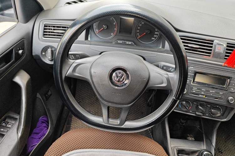 Used Volkswagen Santana 2016 1.4L Manual Fashion Edition Steering Wheel