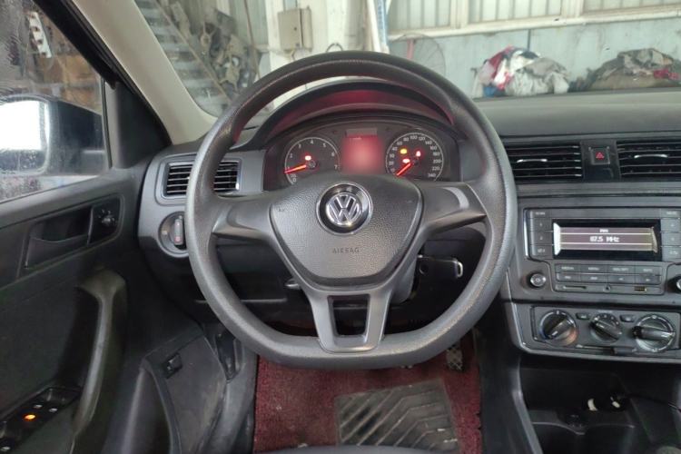 Used Volkswagen Santana 2016 1.6L Manual Fashion Edition Steering Wheel