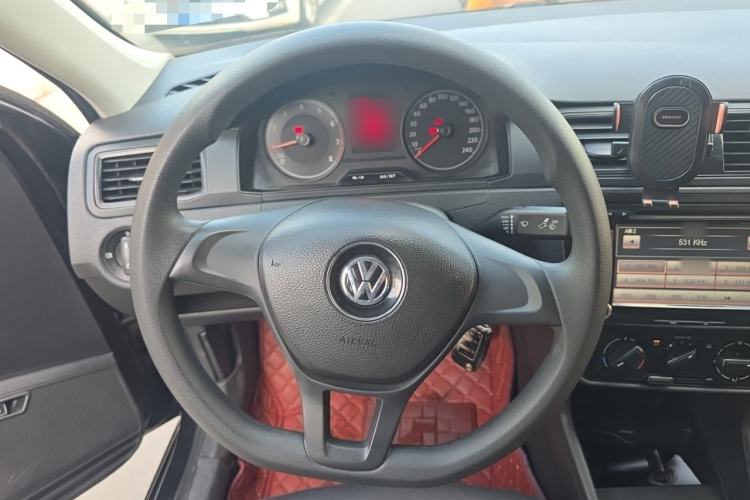 Used Volkswagen Santana 2016 1.4L Manual Fashion Edition Steering Wheel