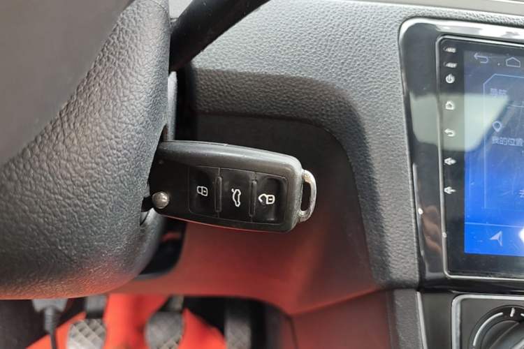 Used Volkswagen Santana 2016 1.6L Manual Comfort Edition Vehicle Key