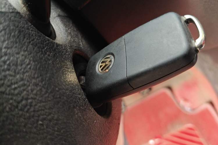 Used Volkswagen Santana 2016 1.6L Manual Fashion Edition Vehicle Key
