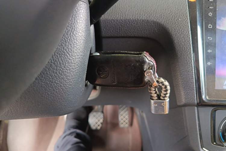 Used Volkswagen Santana 2016 1.4L Manual Fashion Edition Vehicle Key