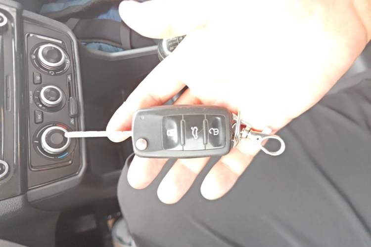 Used Volkswagen Santana 2016 1.6L Manual Fashion Edition Vehicle Key