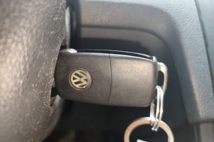 Used Volkswagen Santana 2016 1.6L Manual Fashion Edition Vehicle Key