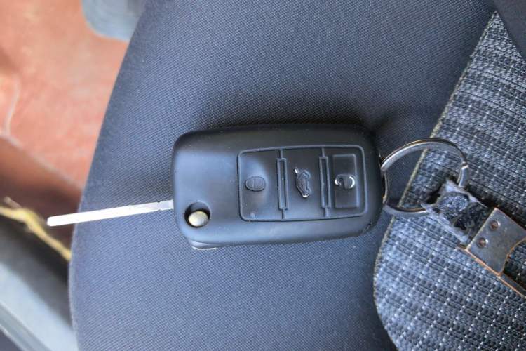 Used Volkswagen Santana 2016 1.6L Manual Fashion Edition Vehicle Key