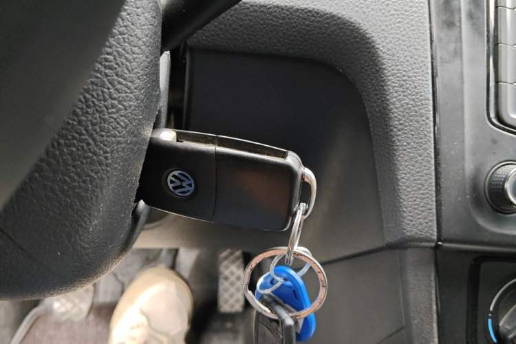 Used Volkswagen Santana 2016 1.6L Manual Fashion Edition Vehicle Key