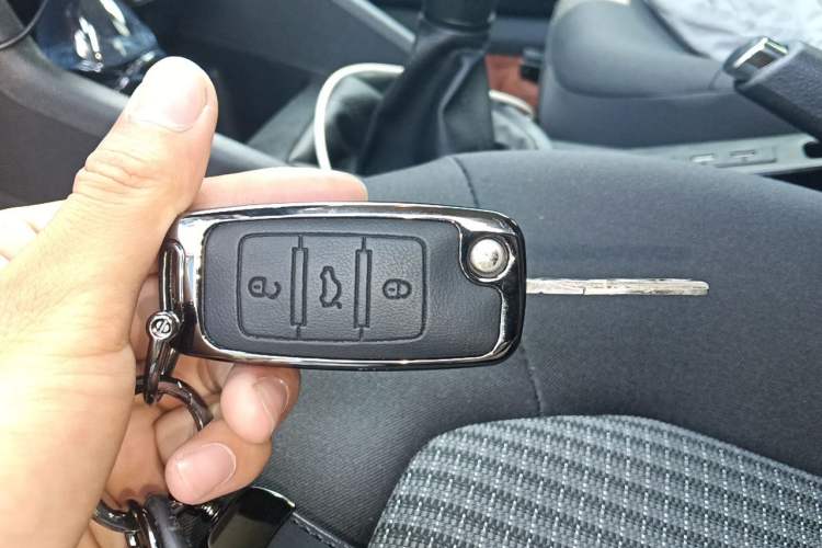 Used Volkswagen Santana 2016 1.4L Manual Fashion Edition Vehicle Key