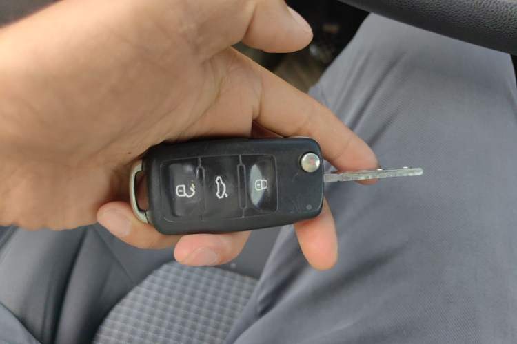 Used Volkswagen Santana 2016 1.6L Manual Fashion Edition Vehicle Key