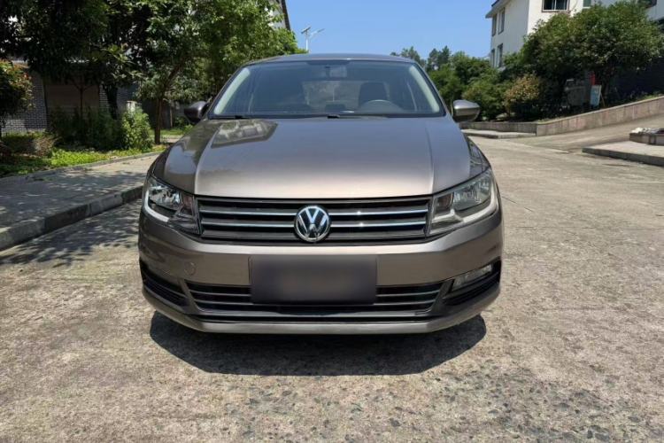 Used Volkswagen Santana 2016 1.6L Automatic Fashion Edition Exterior 1