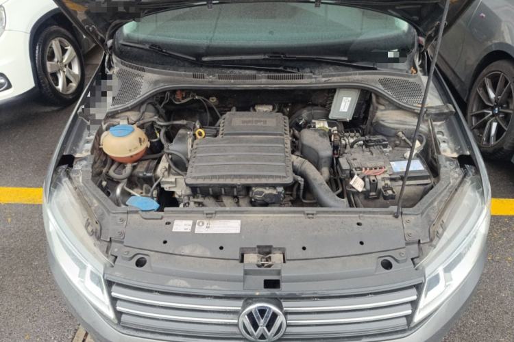 Used Volkswagen Santana 2016 1.6L Automatic Fashion Edition Engine Bay