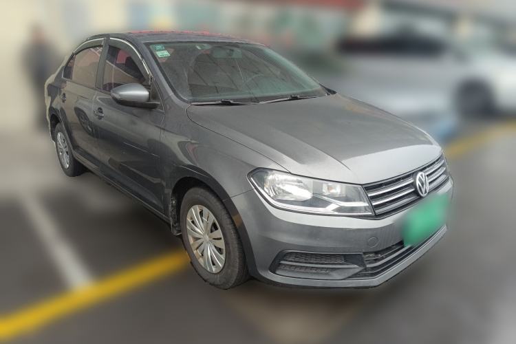 Used Volkswagen Santana 2016 1.6L Automatic Fashion Edition Front Right 45 Deg