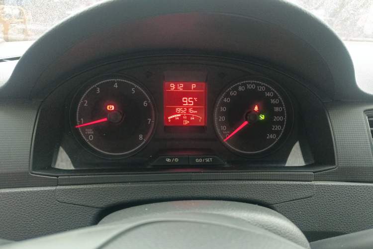 Used Volkswagen Santana 2016 1.6L Automatic Fashion Edition Instrument Cluster