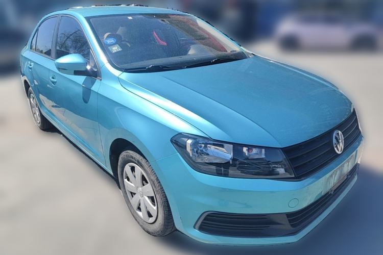Used Volkswagen Santana 2016 1.6L Manual Fashion Edition Front Right 45 Deg