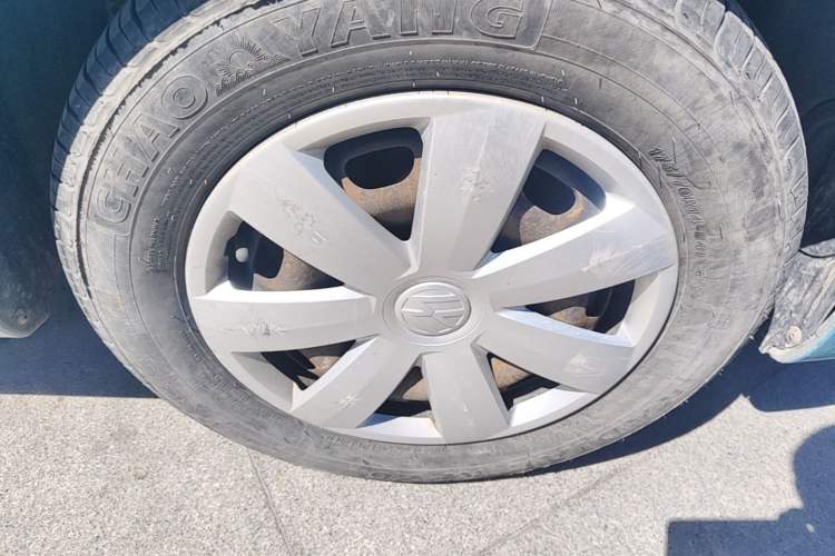 Used Volkswagen Santana 2016 1.6L Manual Fashion Edition Right Front Wheel Hub