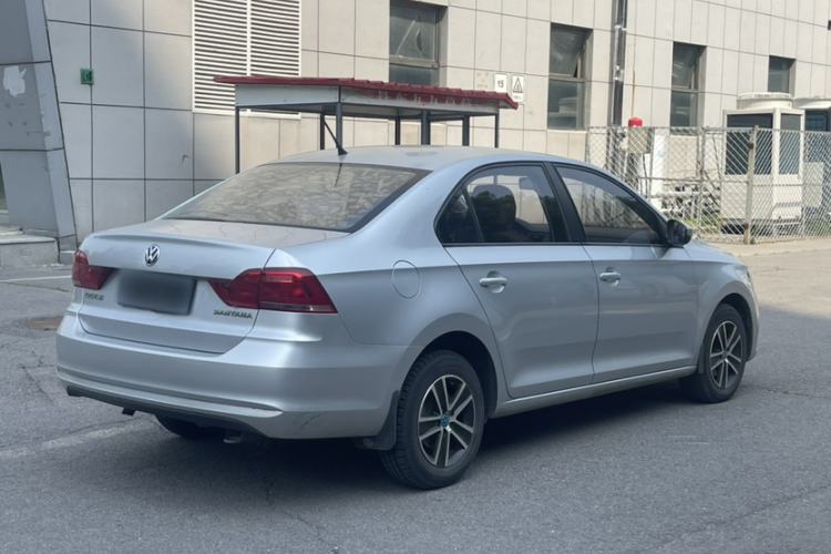 Used Volkswagen Santana 2016 1.4L Manual Fashion Edition Exterior 9