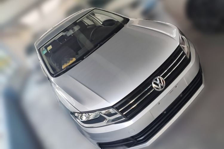 Used Volkswagen Santana 2016 1.6L Manual Fashion Edition Front Right 45 Deg