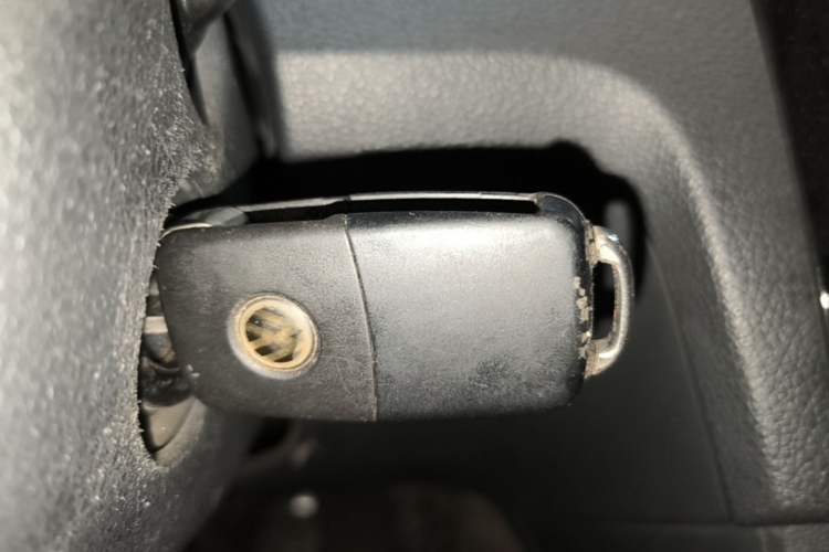 Used Volkswagen Santana 2016 1.4L Manual Fashion Edition Vehicle Key