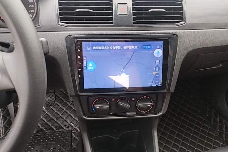 Used Volkswagen Santana 2016 1.6L Manual Fashion Edition Audio And AC Panel