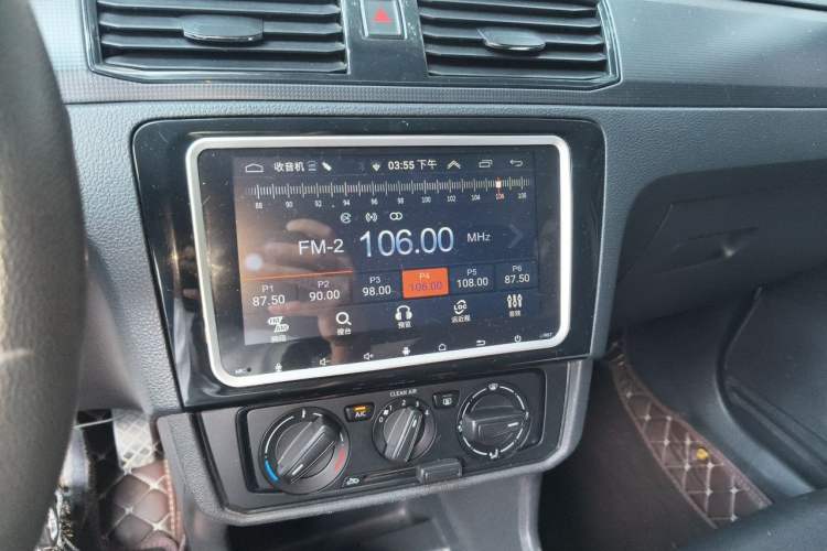 Used Volkswagen Santana 2016 1.6L Manual Fashion Edition Audio And AC Panel