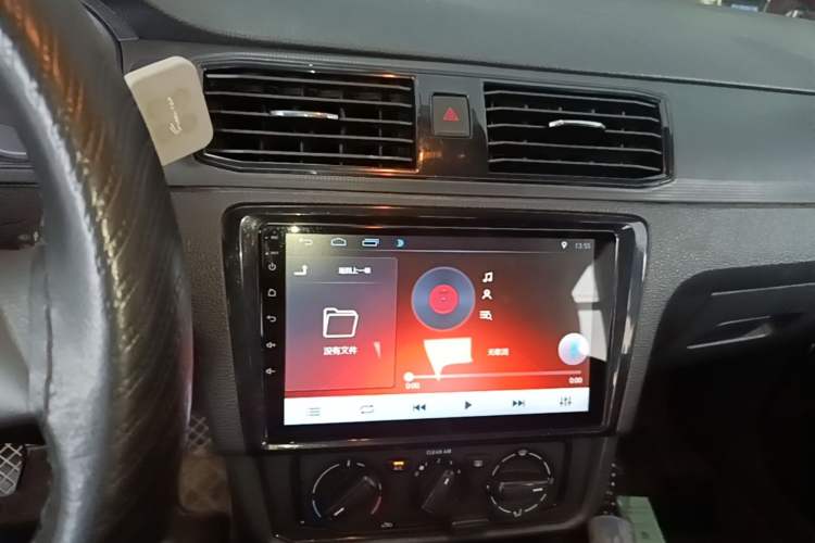 Used Volkswagen Santana 2016 1.6L Manual Fashion Edition Audio And AC Panel