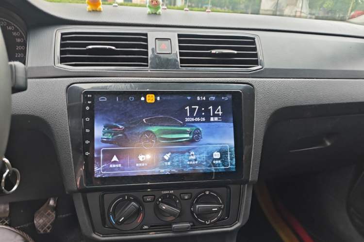 Used Volkswagen Santana 2016 1.4L Manual Fashion Edition Audio And AC Panel