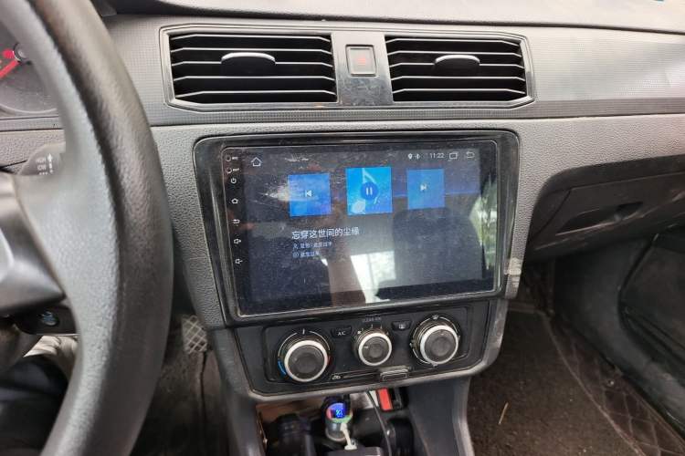 Used Volkswagen Santana 2016 1.4L Manual Fashion Edition Audio And AC Panel