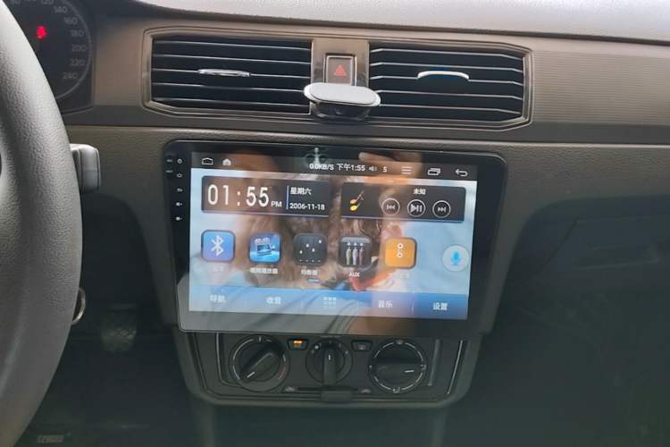 Used Volkswagen Santana 2016 1.4L Manual Fashion Edition Audio And AC Panel