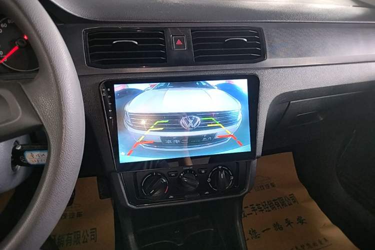 Used Volkswagen Santana 2016 1.6L Manual Fashion Edition Audio And AC Panel