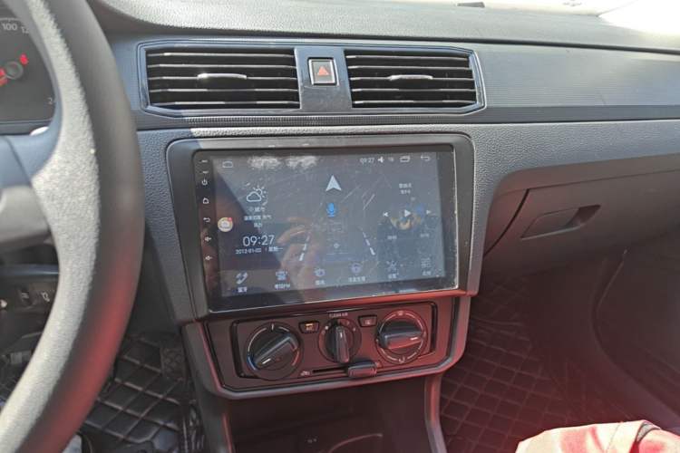 Used Volkswagen Santana 2016 1.4L Manual Fashion Edition Audio And AC Panel