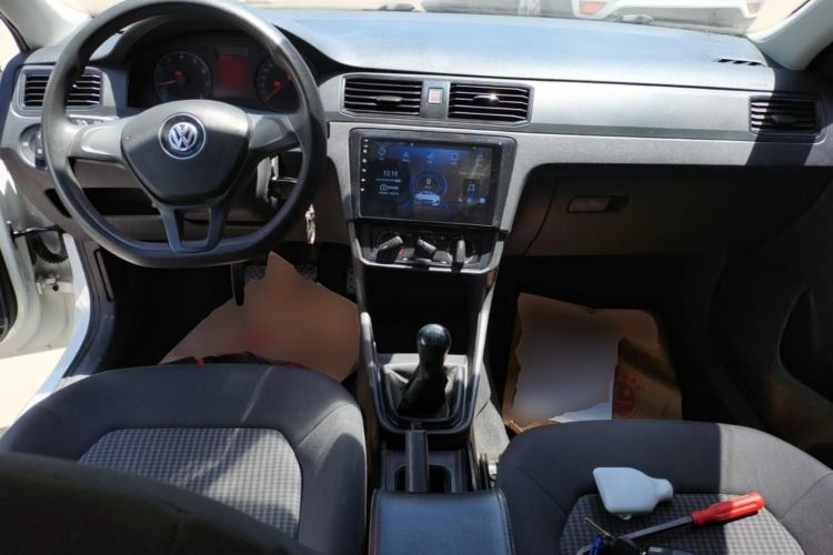 Used Volkswagen Santana 2016 1.4L Manual Fashion Edition Center Console