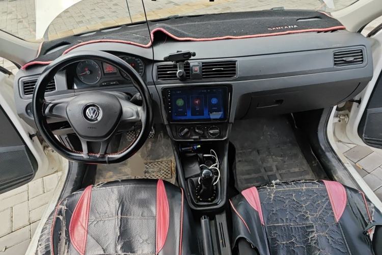 Used Volkswagen Santana 2016 1.6L Manual Fashion Edition Center Console