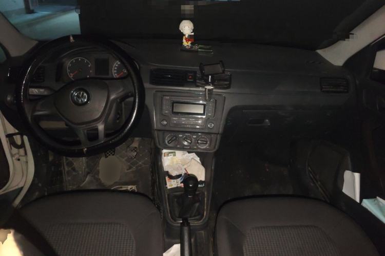 Used Volkswagen Santana 2016 1.6L Manual Fashion Edition Center Console