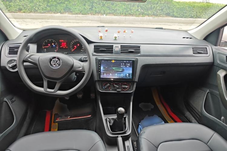 Used Volkswagen Santana 2016 1.4L Manual Fashion Edition Center Console