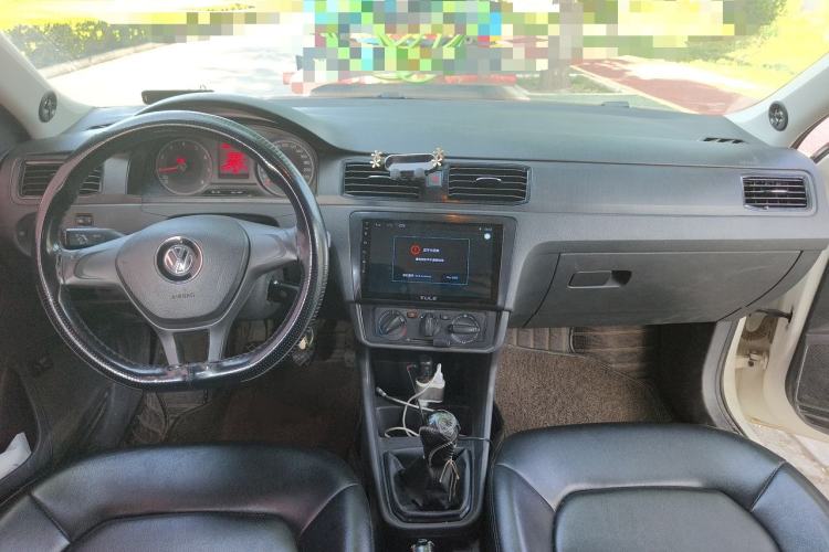 Used Volkswagen Santana 2016 1.4L Manual Fashion Edition Center Console