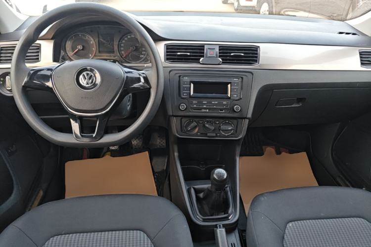 Used Volkswagen Santana 2016 1.4L Manual Fashion Edition Center Console