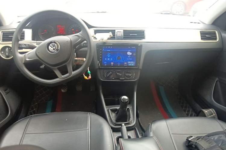 Used Volkswagen Santana 2016 1.6L Manual Fashion Edition Center Console