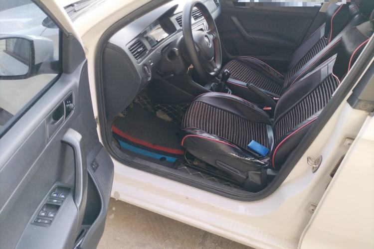 Used Volkswagen Santana 2016 1.4L Manual Fashion Edition Driver Seat