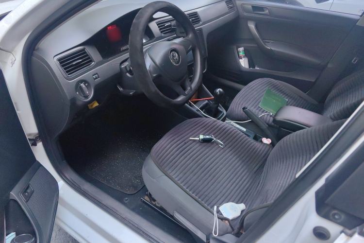 Used Volkswagen Santana 2016 1.4L Manual Fashion Edition Driver Seat
