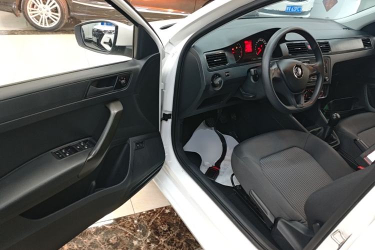 Used Volkswagen Santana 2016 1.4L Manual Fashion Edition Driver Seat