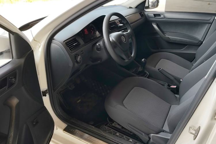 Used Volkswagen Santana 2016 1.4L Manual Fashion Edition Driver Seat