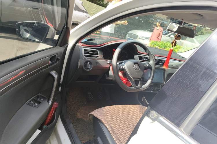 Used Volkswagen Santana 2016 1.6L Manual Comfort Edition Driver Seat