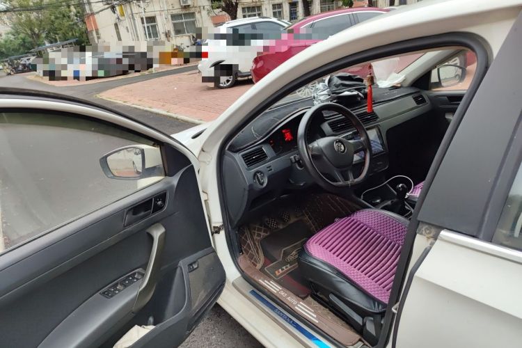 Used Volkswagen Santana 2016 1.6L Manual Fashion Edition Driver Seat