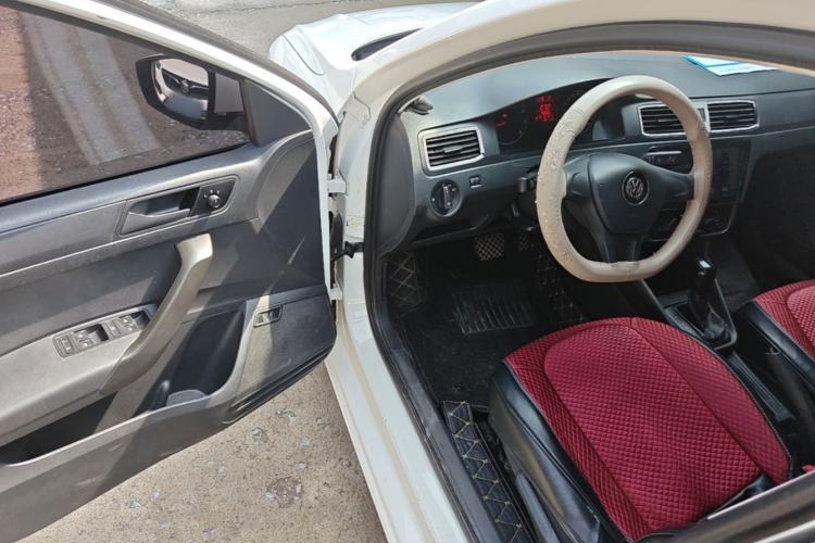 Used Volkswagen Santana 2016 1.6L Automatic Fashion Edition Driver Seat