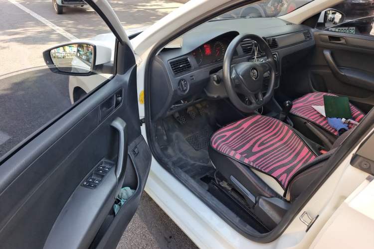 Used Volkswagen Santana 2016 1.4L Manual Fashion Edition Driver Seat